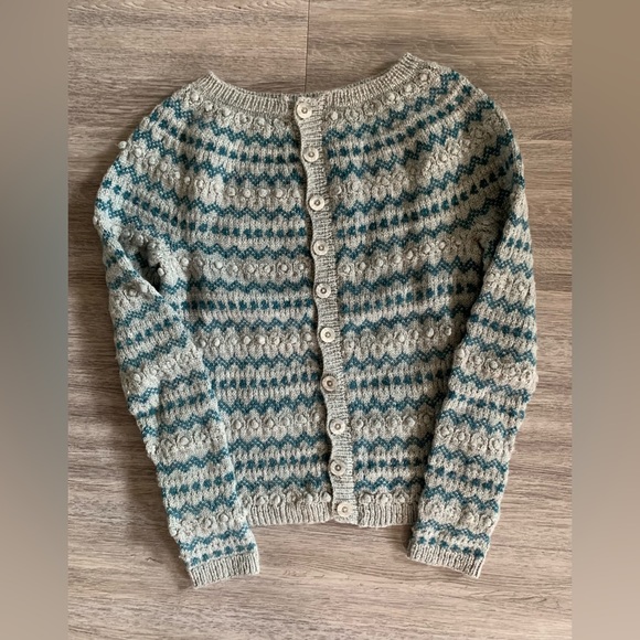 Hand knit (handmade) colourwork wool button down cardigan - Picture 2 of 5